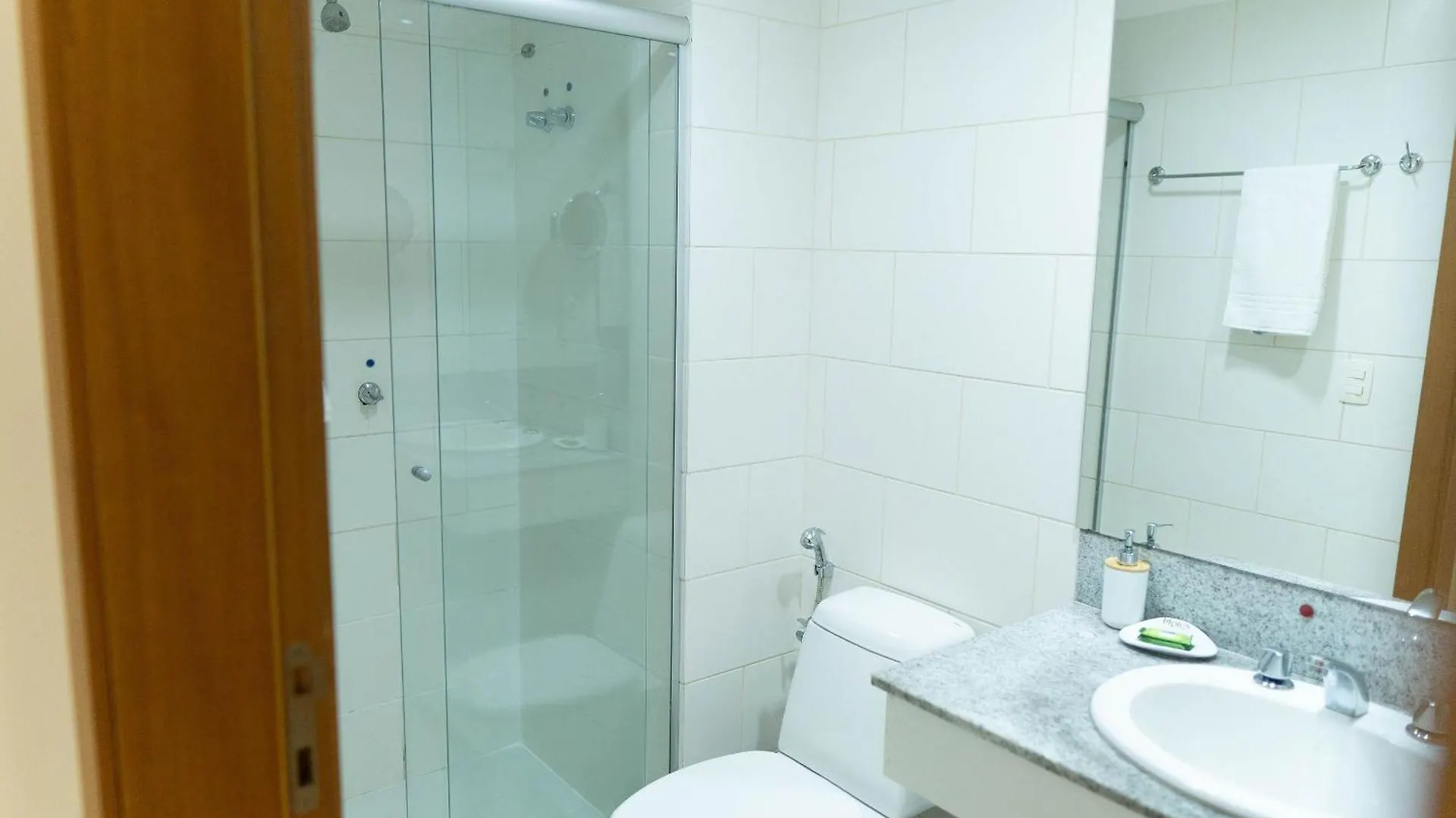 B1113 Flat Com Smart Tv Em Andar Alto Apartamento Brasília Brasil