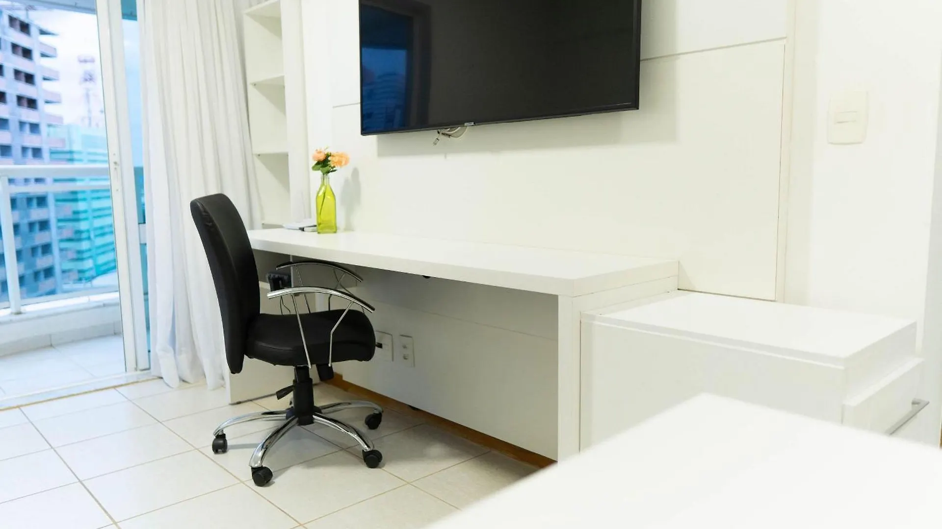B1113 Flat Com Smart Tv Em Andar Alto Apartamento Brasília